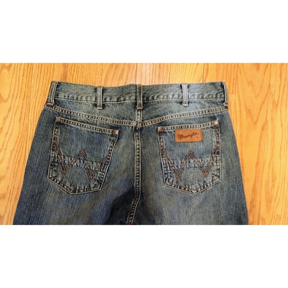 Wrangler Retro Slim Straight Mens Blue Denim Jeans Distressed Size 34x36 - Picture 5 of 10